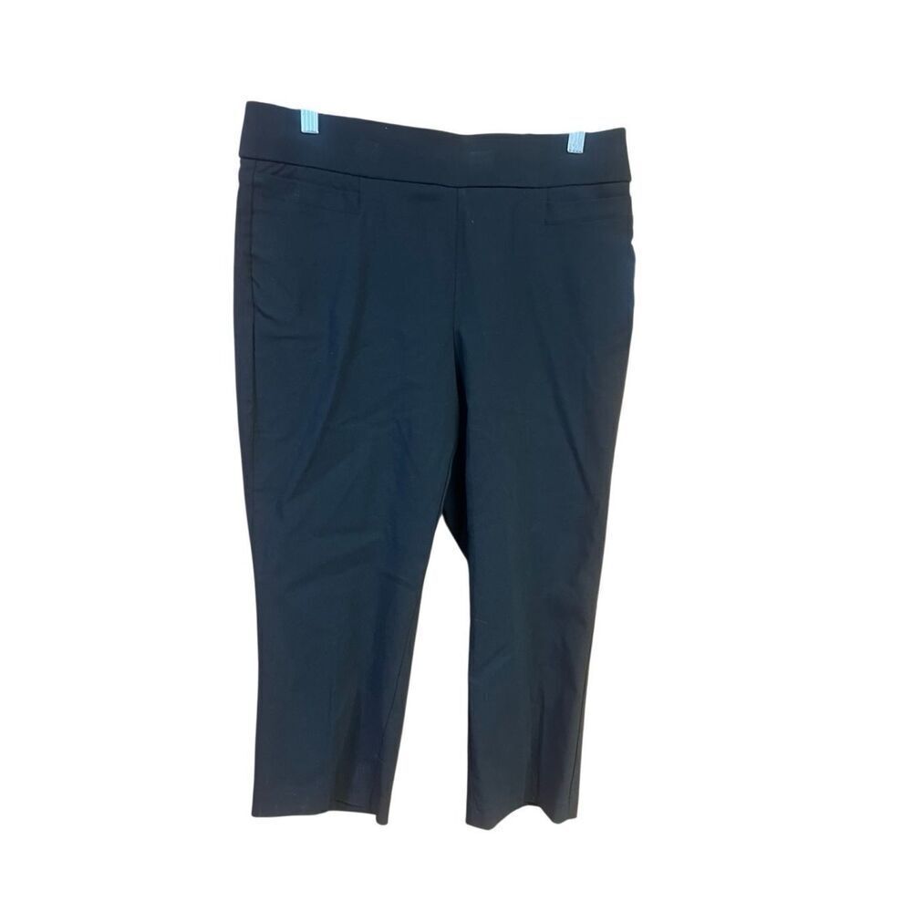 Briggs Pull On Slimming Black Capris Sz 10 NWT